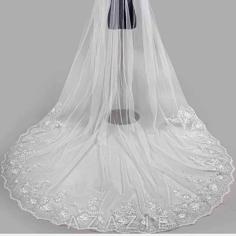 Azazie White Floral Lace Cathedral Veil